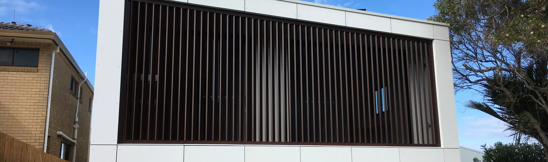 135 Hi Span Balustrade Louvres