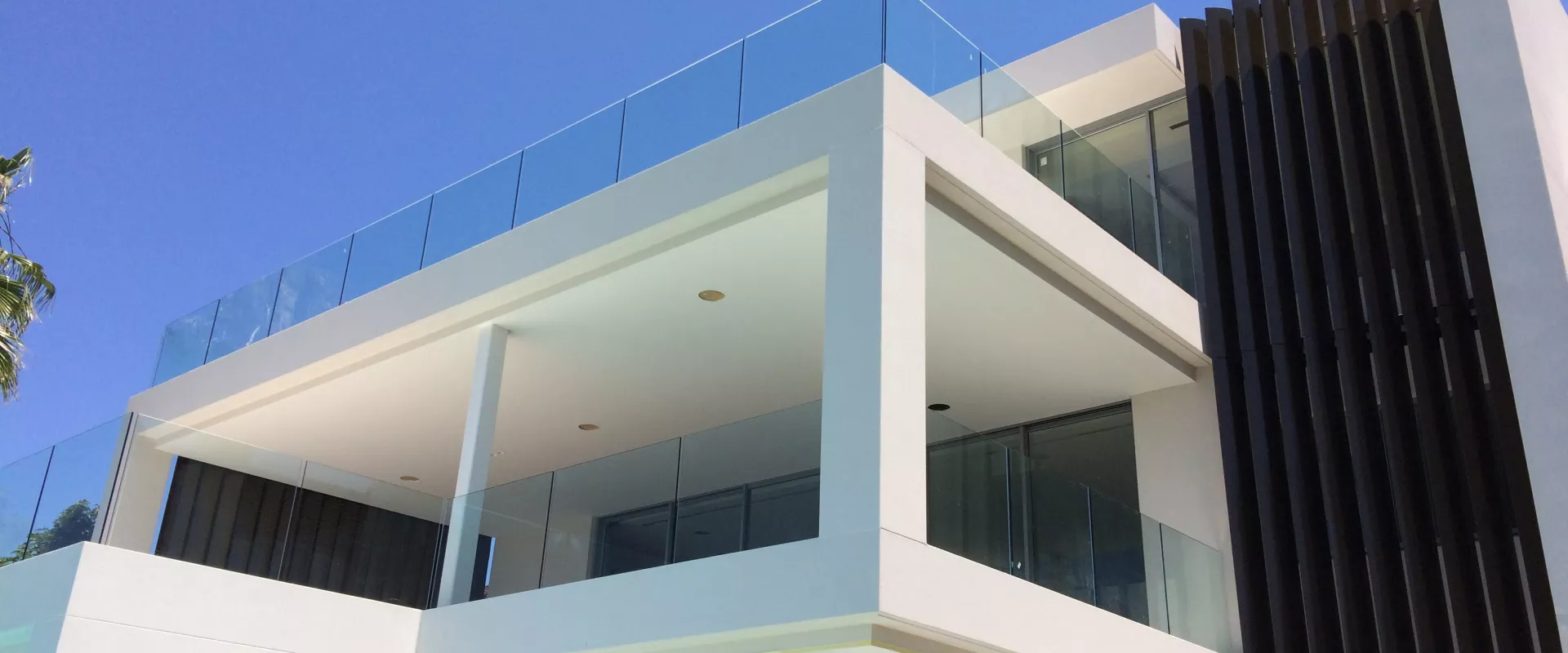300mm Maxi Louvres - Bracket Fixed