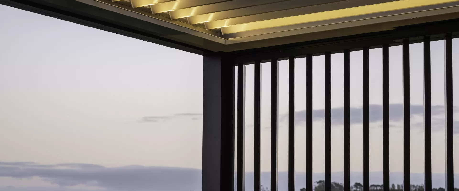 135 Balustrade Louvres