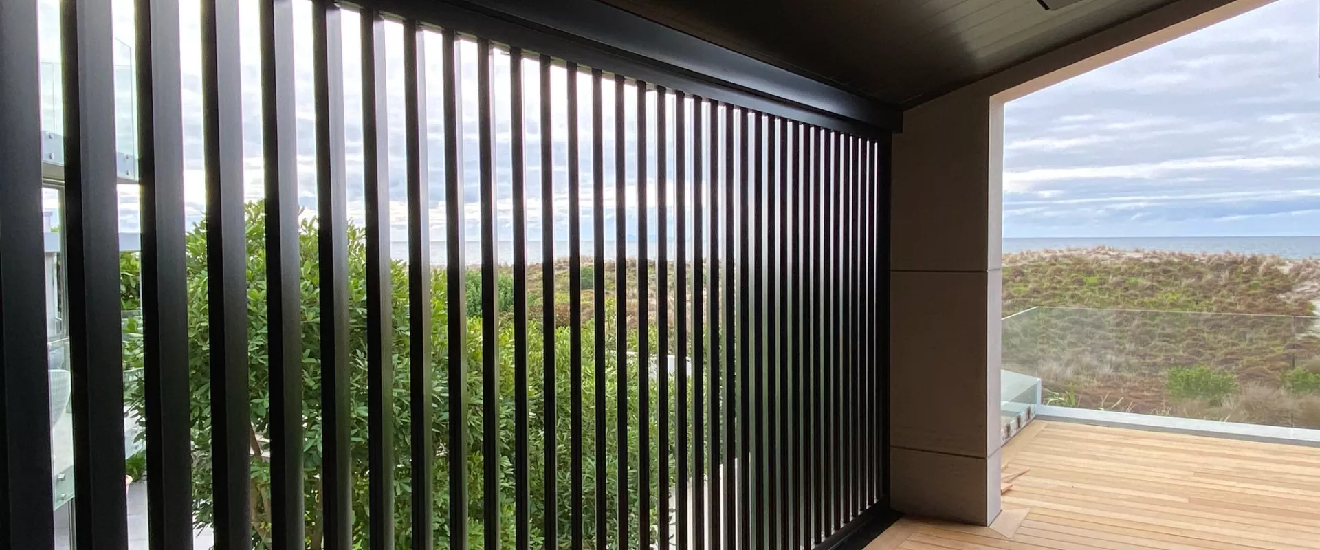 135 Hi Span Balustrade Louvres
