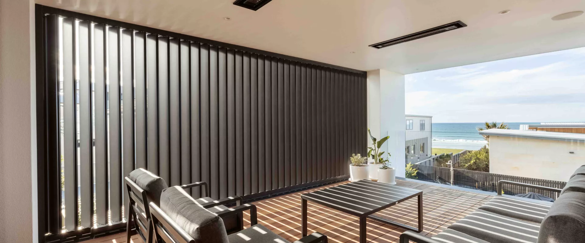 135 Hi Span Balustrade Louvres