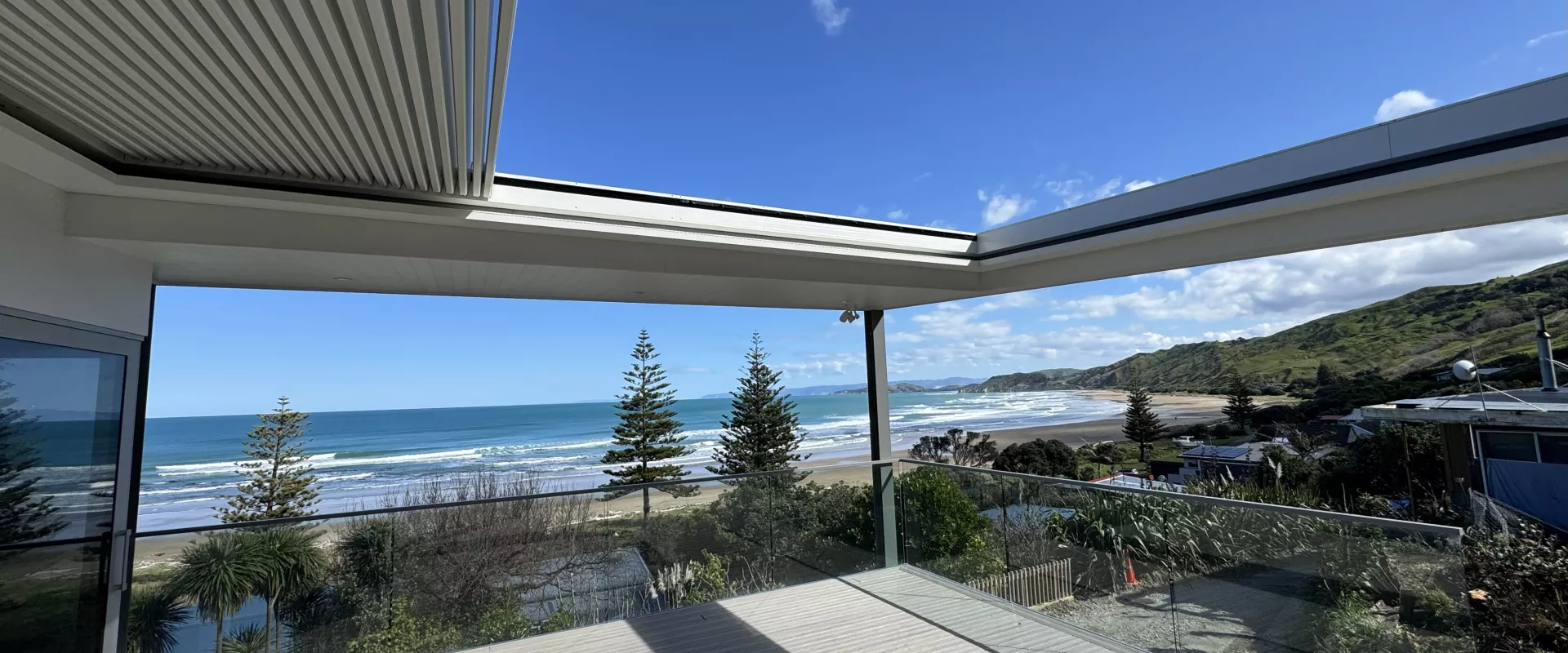 Retract Roof by Gisborne