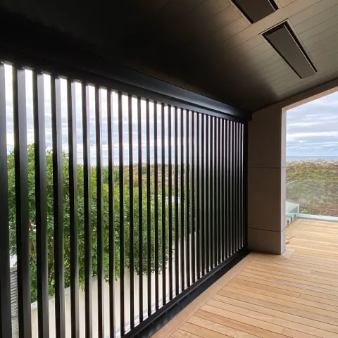 Hi-Span Operable Louvre Balustrade Infills (Spiral Pivot)