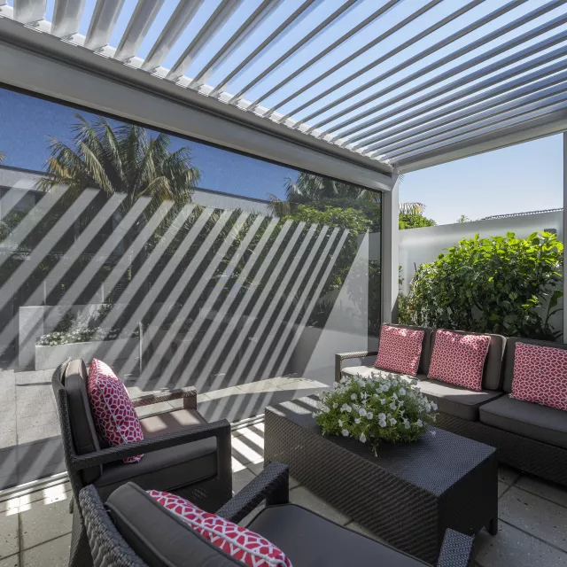 Mesh Outdoor Blind