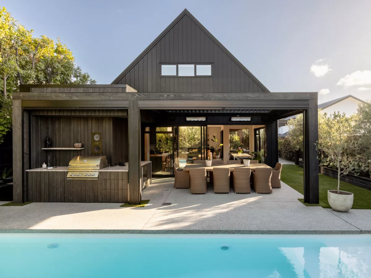 Outdoor Living, by Louvretec Bay of Plenty