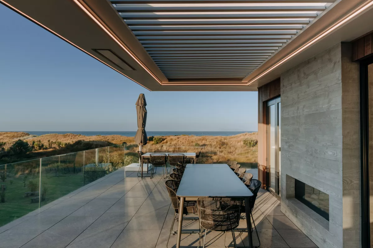 Coastal Living, by Louvretec Bay of Plenty
