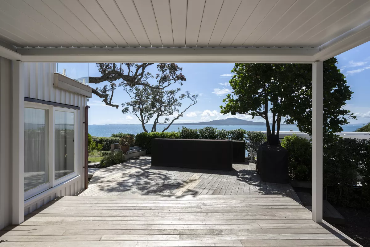 Room with a View, by Louvretec Auckland