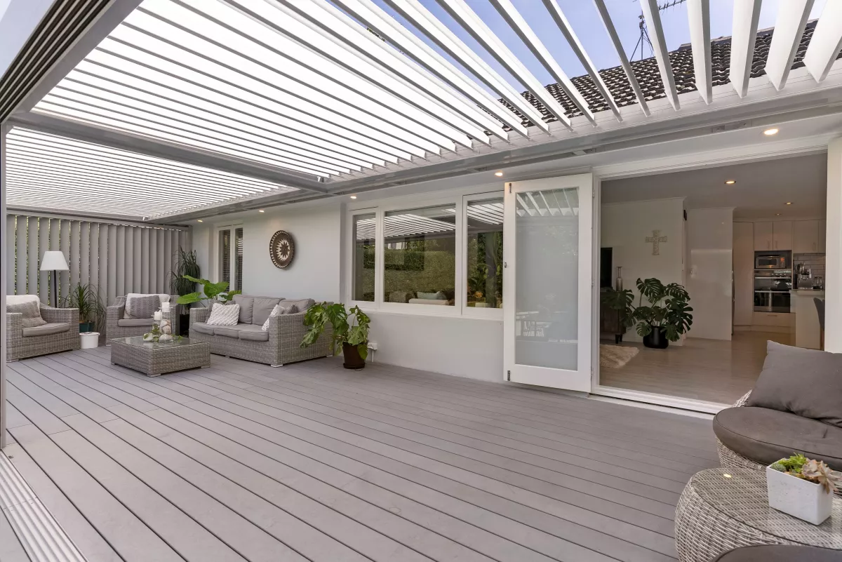 Opening Roof, Motorised Rectangular Sun Louvres and Slidetec Frameless Glass Doors by Louvretec Auckland