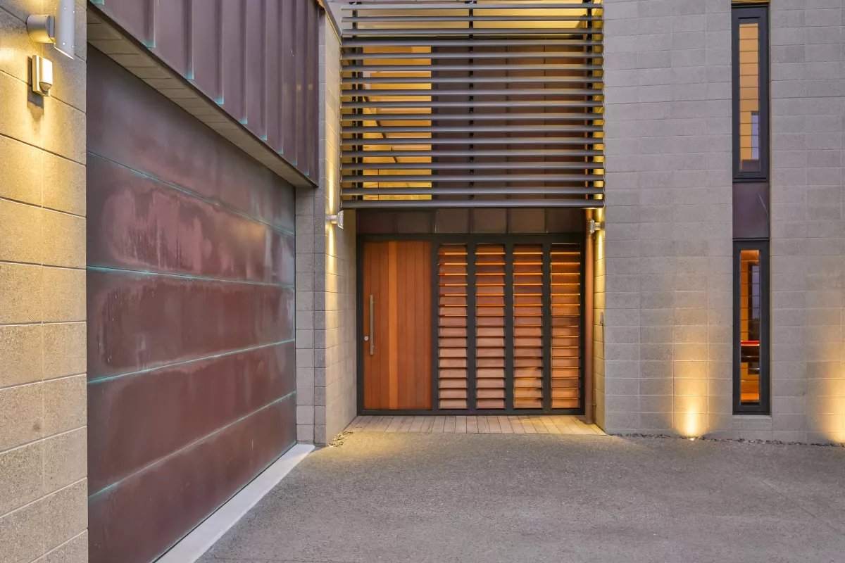 Design and Privacy Louvres. Omaha Beach.