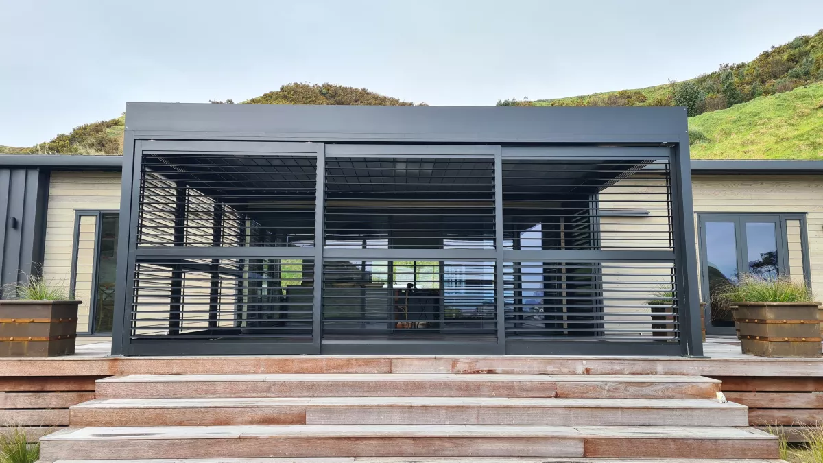 Opening Roof by Louvretec Gisborne