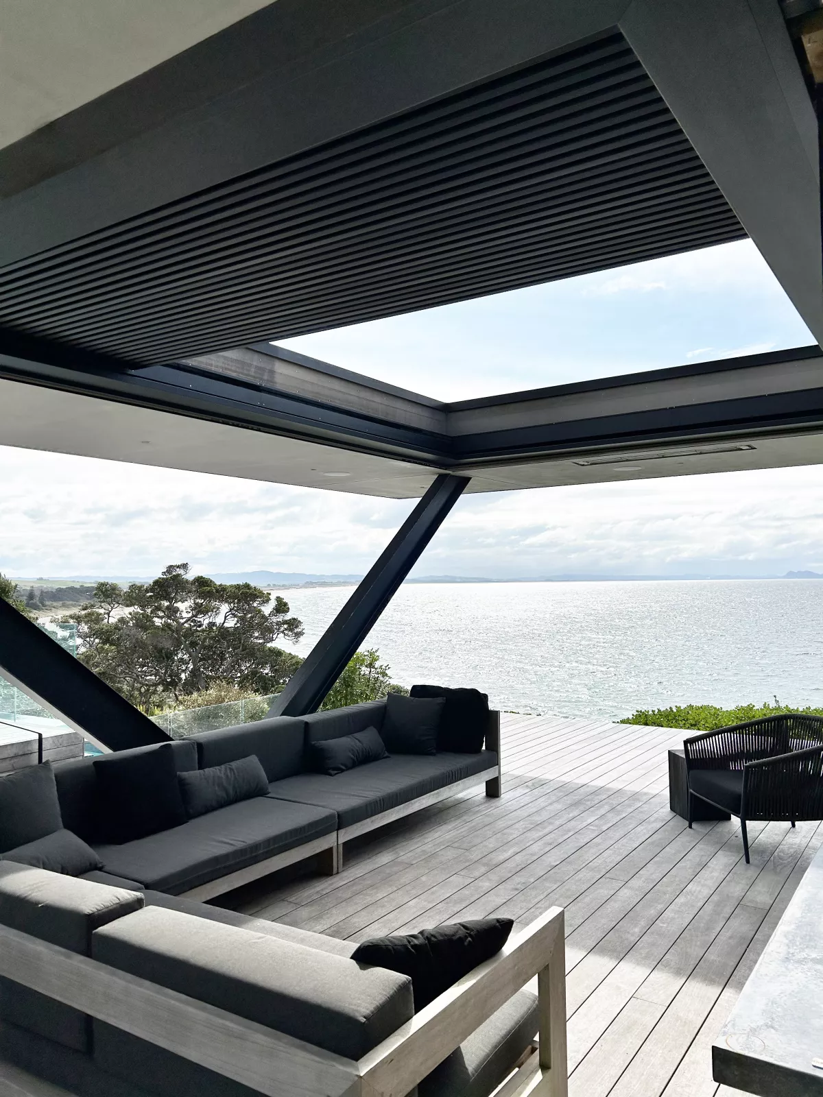 Retract Roof, Waipu Cove