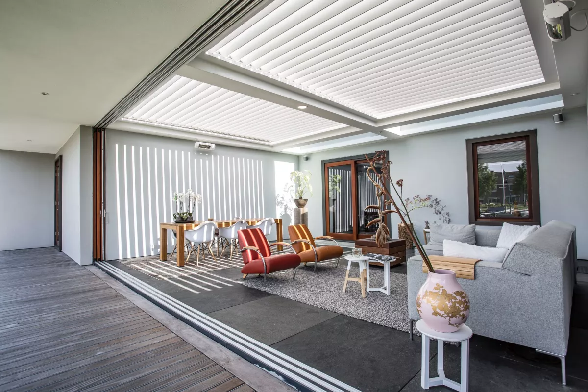 Opening Roof by Livium | Louvretec The Netherlands
