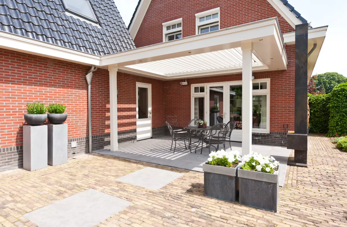 Opening Roof by Livium | Louvretec The Netherlands