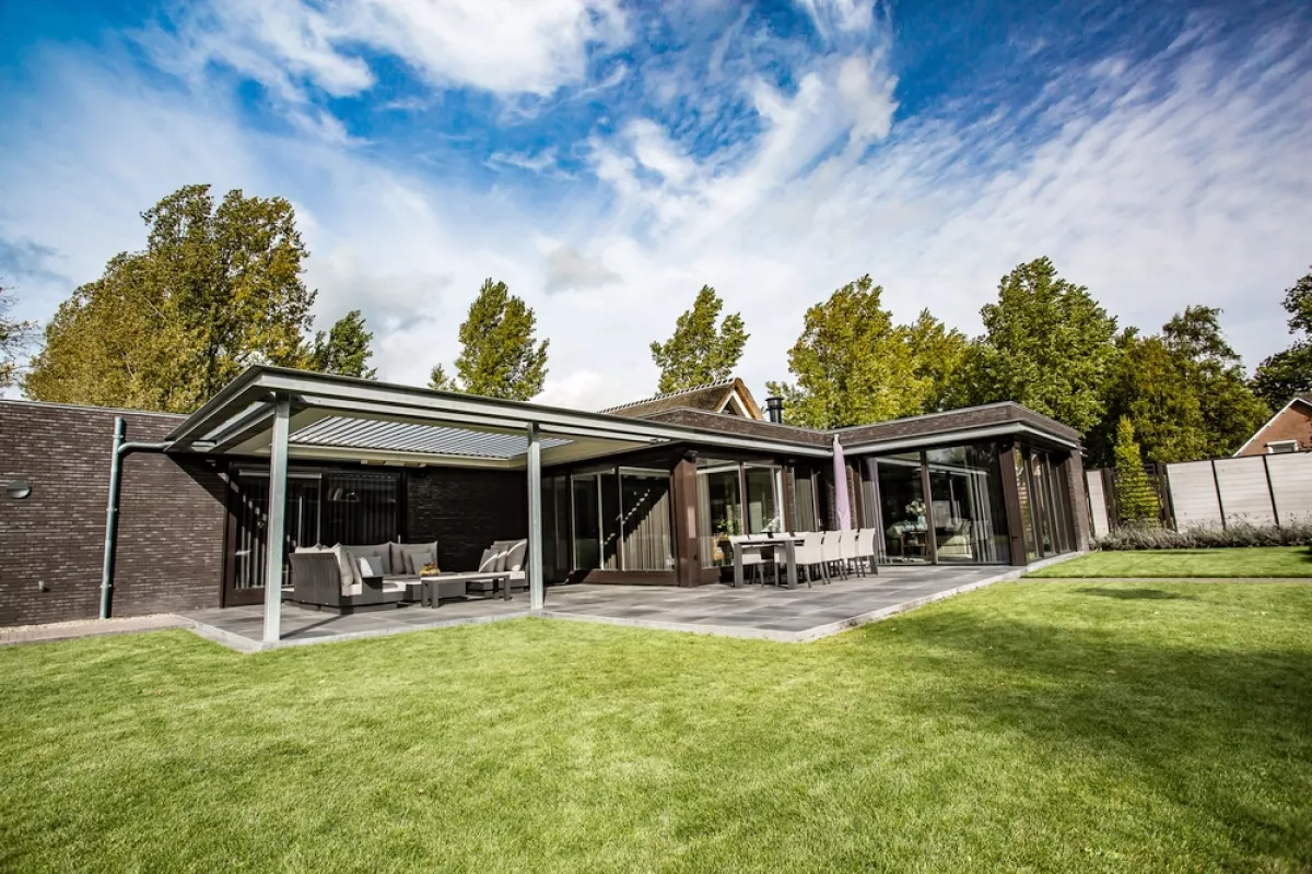 Opening Roof by Livium | Louvretec The Netherlands