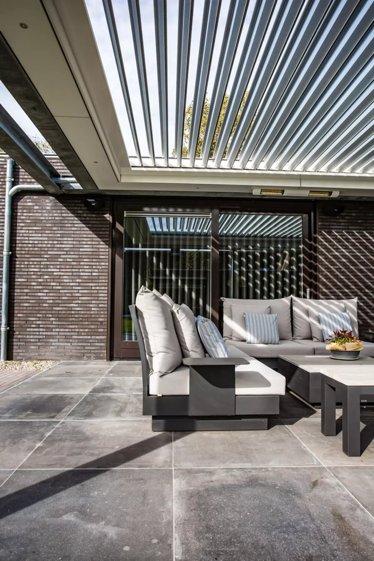 Opening Roof by Livium | Louvretec The Netherlands