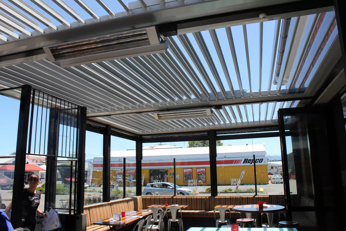 Alfresco Dining by Louvretec Wellington