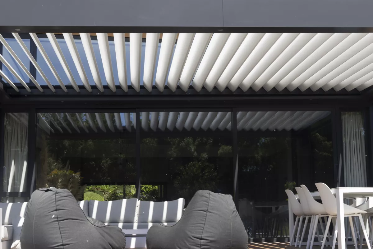 Outdoor living by Louvretec Canterbury